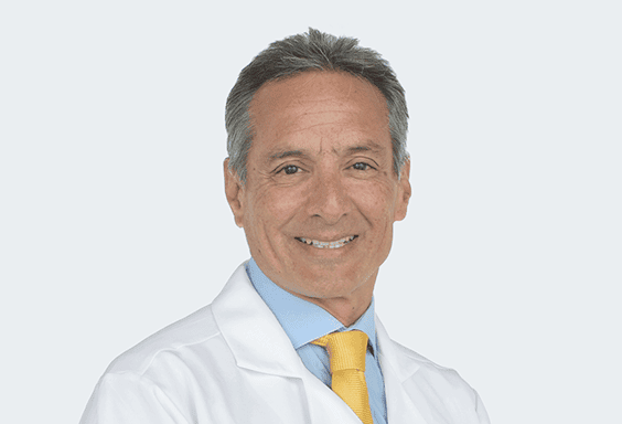 Dr. Carmelino Mayorga César Augusto