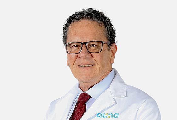 Dr. Gustavo Castillo Guzman