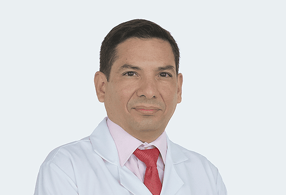 Dr. Cruz Baca Renzo Ángel
