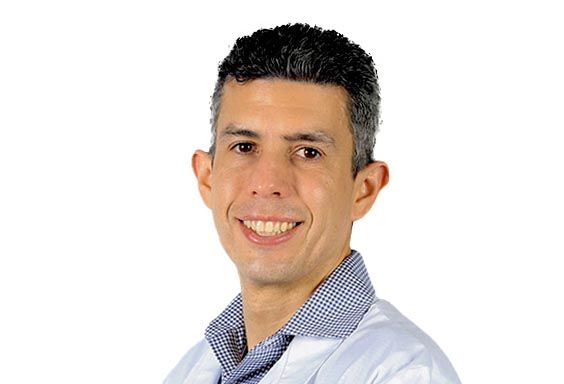 Dr. Alfonso Mazatán Dávila