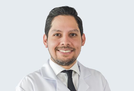 Dr. Urdanivia Martos Javier Arquimedes