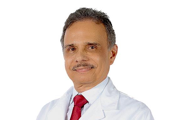 Dr. Ángel Valle De La O