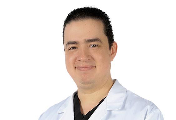 Dr. Mauricio Eberardo Isais Cortinas