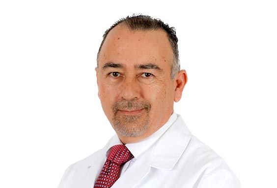Dr. Juan Manuel Escobedo Lobaton
